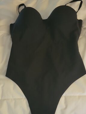 SKIMS NWT Black Sculpting One-Piece Bodysuit with Molded Cups